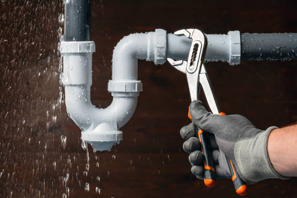 Professional Leak Detection technician working in Jacksonville, NC